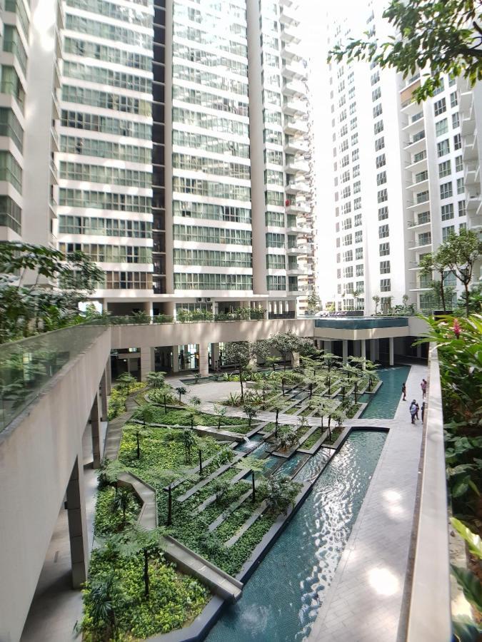 Kl 2 In Regalia @ Klcc View Infinity Pool