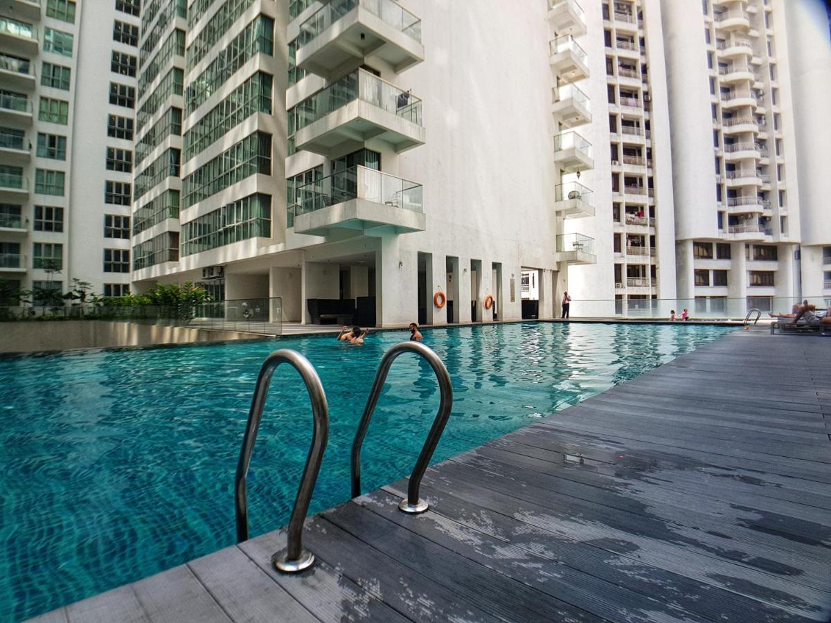 Pangsapuri Kl 2 In Regalia @ Klcc View Infinity Pool