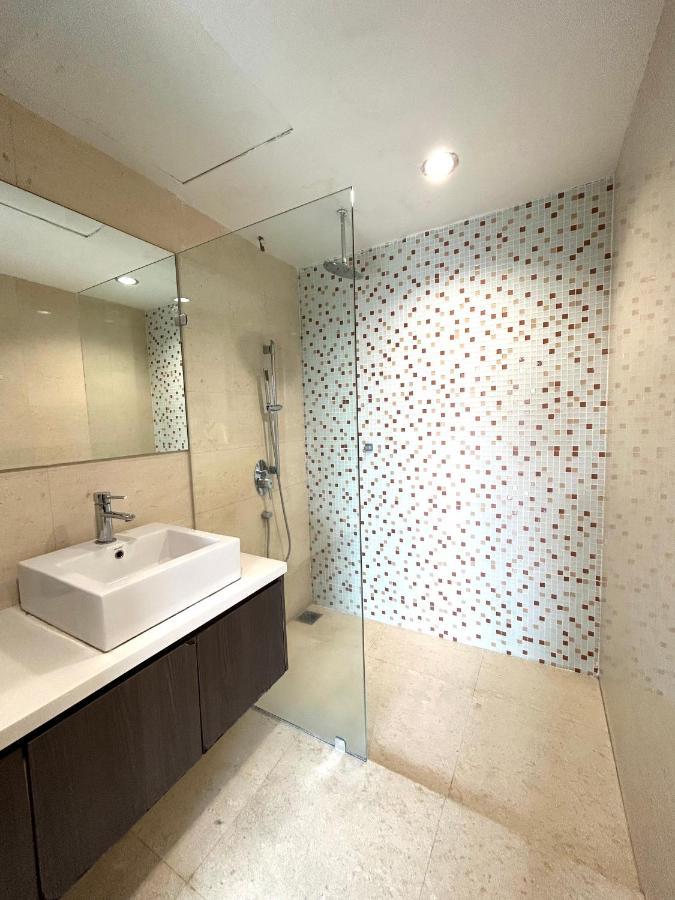 Apartment Kl 2 In Regalia @ Klcc View Infinity Pool